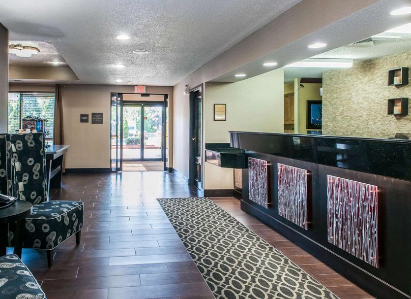 Front desk Photo