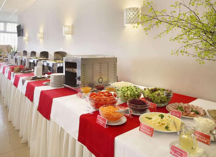Buffet Photo