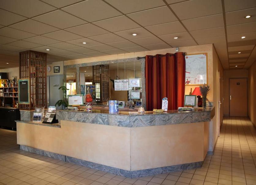Front desk Photo