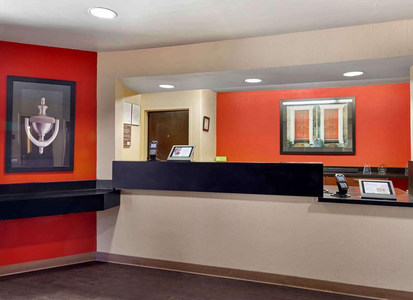 Front desk Photo