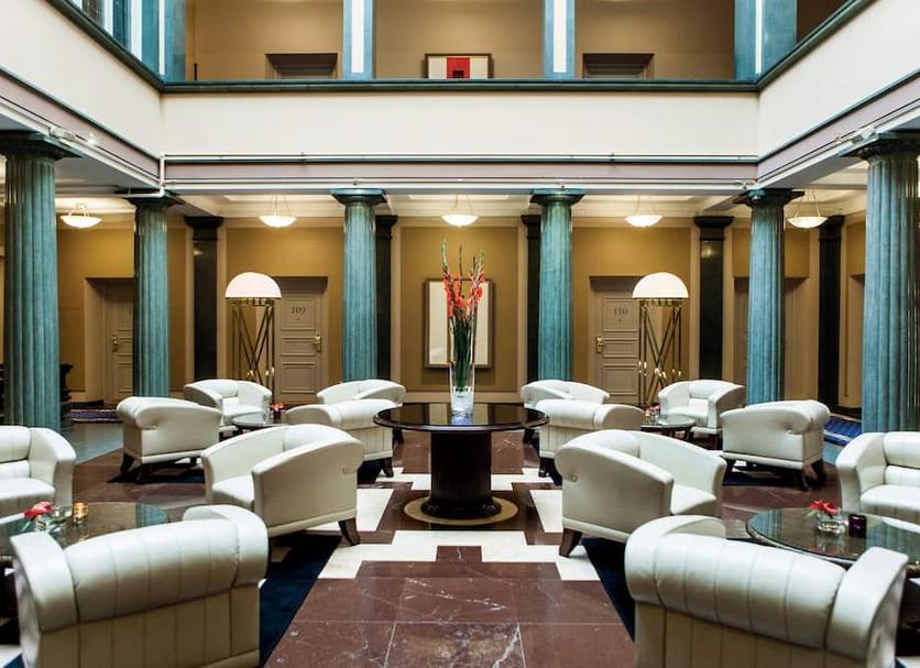Lounge Photo