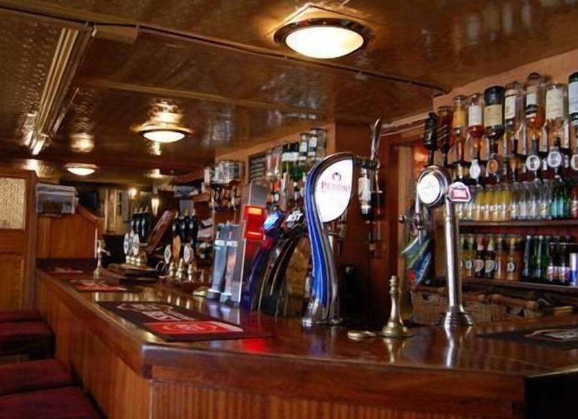 Bar Photo