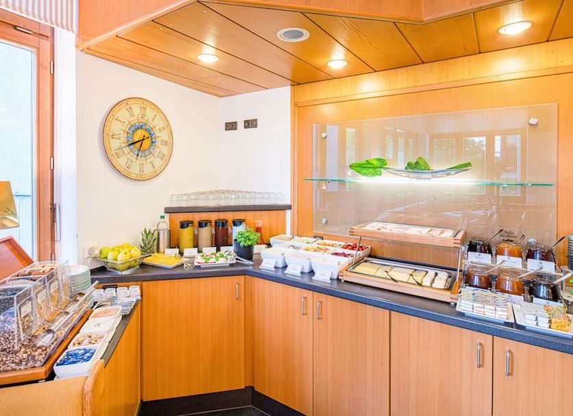 Buffet Photo