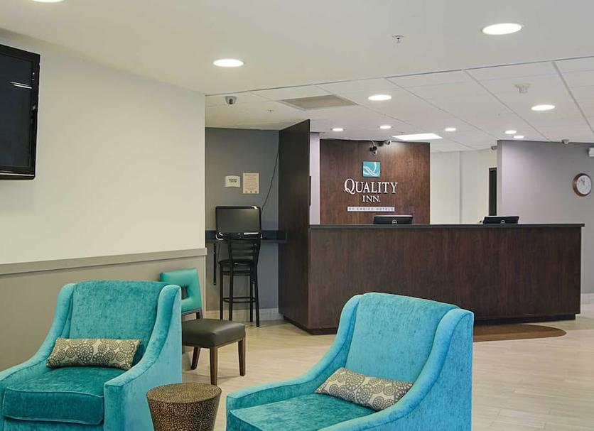 Front desk Photo