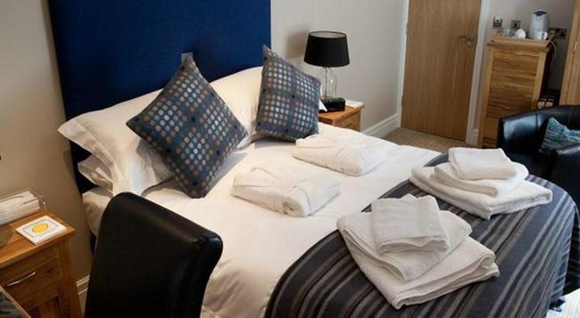 Langtrys - Blackpool - Bedroom