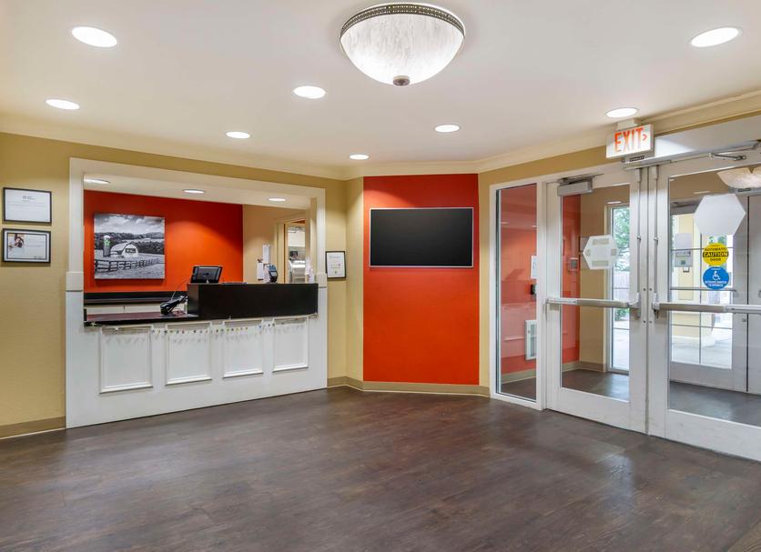 Front desk Photo