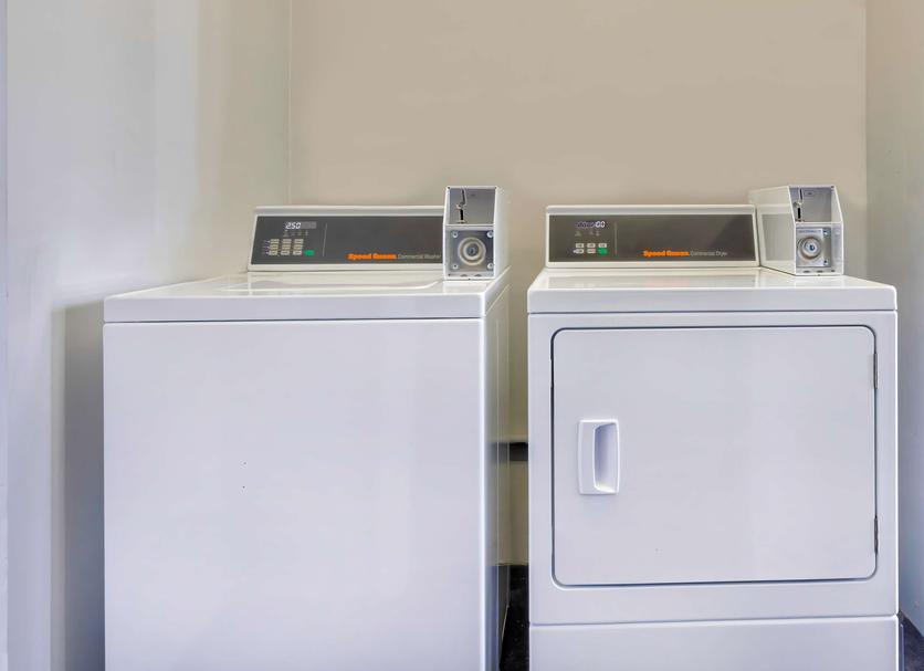 Laundry facility Photo