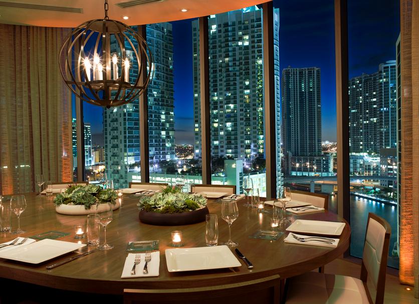 Dining room Photo