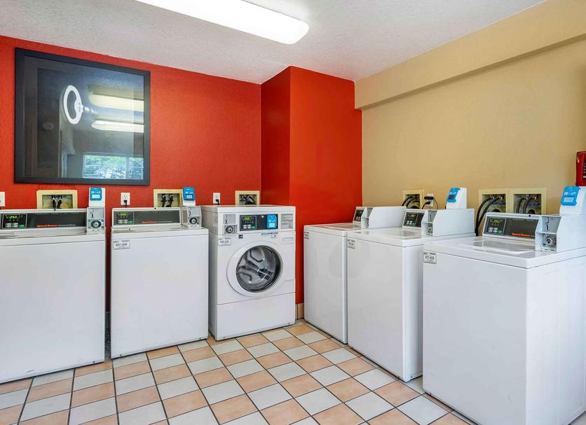 Laundry facility Photo