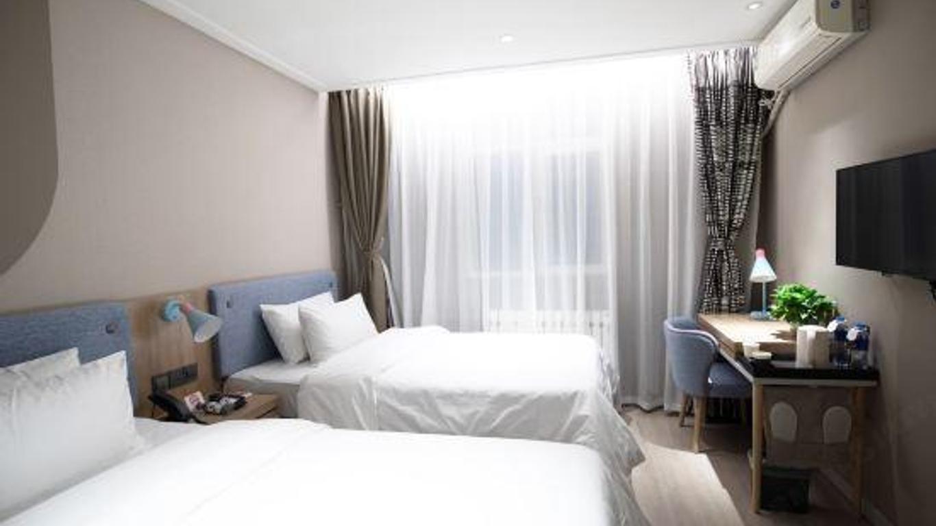 Home Inn (Shenyang Provincial People's Hospital Wuai Market Store)