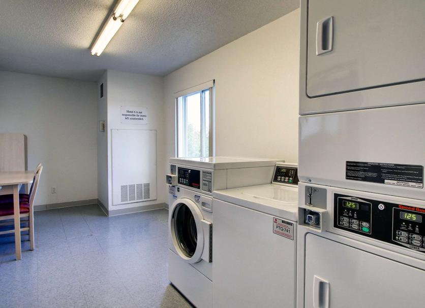 Laundry facility Photo