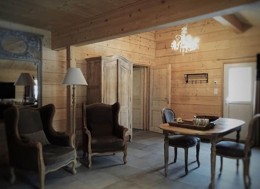 Dining room Photo