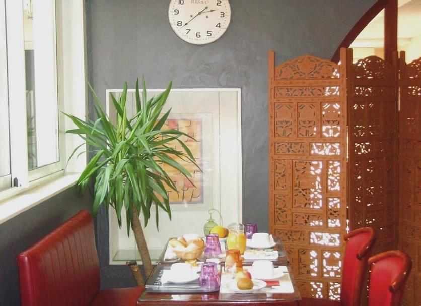 Dining room Photo