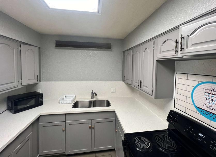 Kitchen Photo