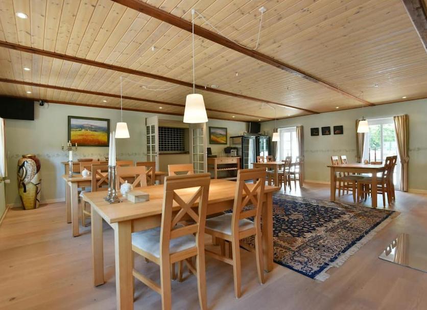 Dining room Photo