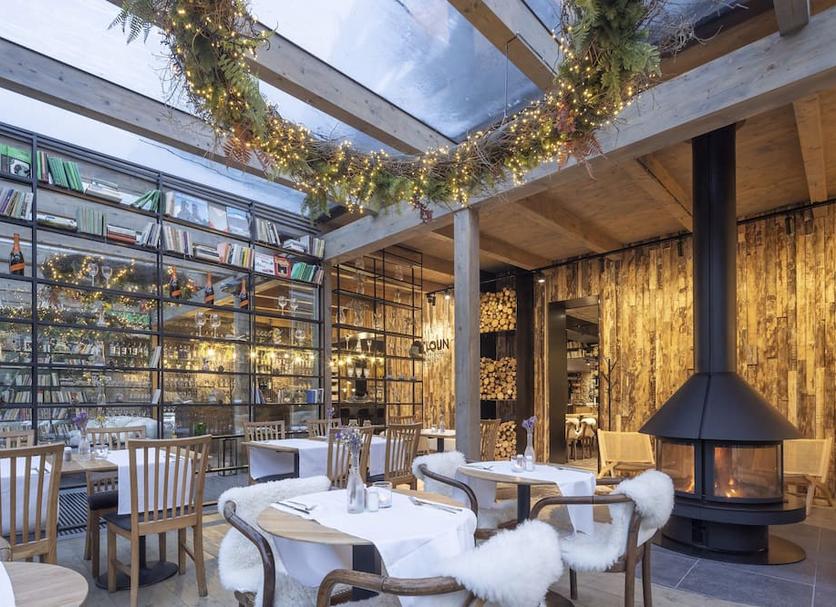 Restaurant Photo