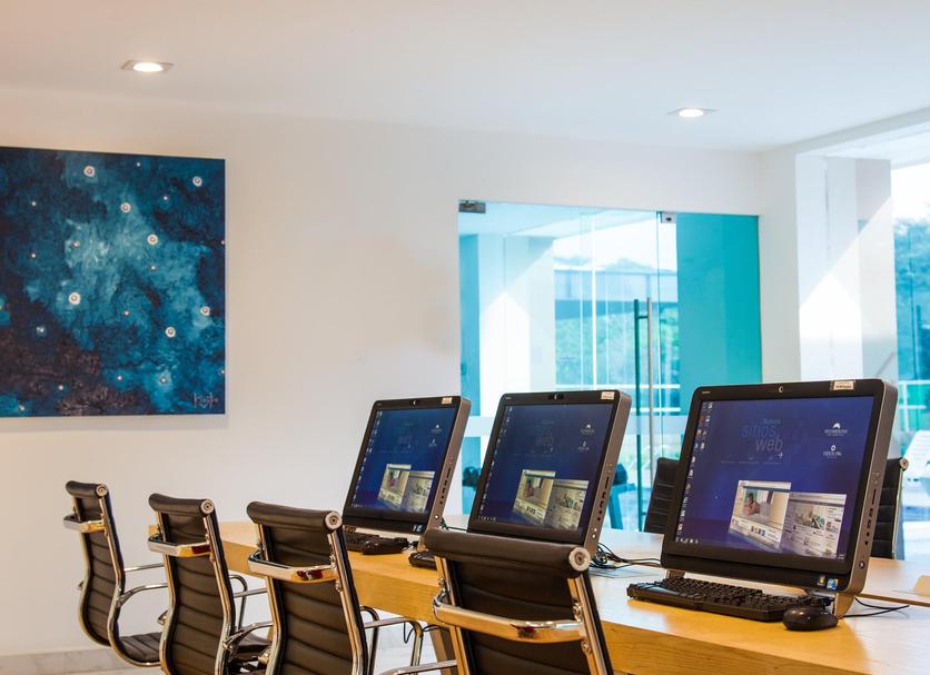 Business centre Photo