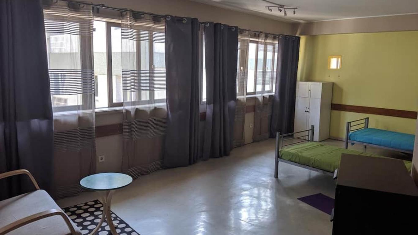 City Drops Hostel