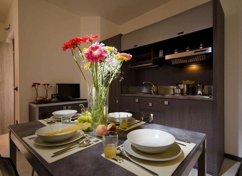 Dining room Photo
