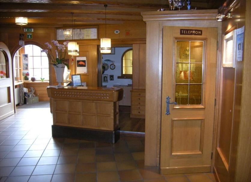 Front desk Photo