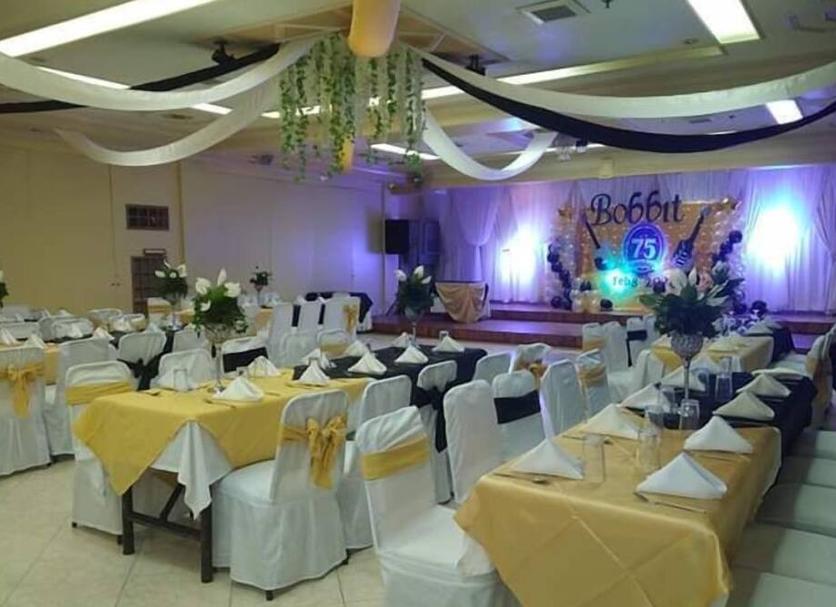 Banquet hall Photo