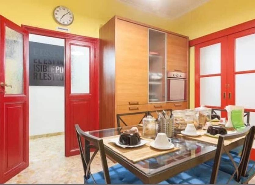 Dining room Photo