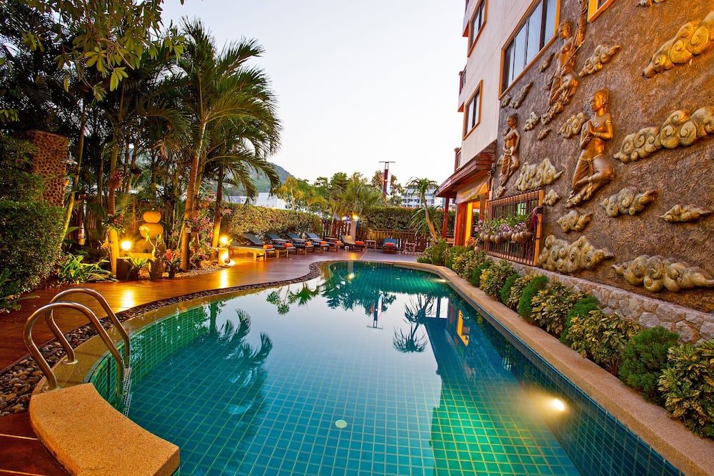 Pool