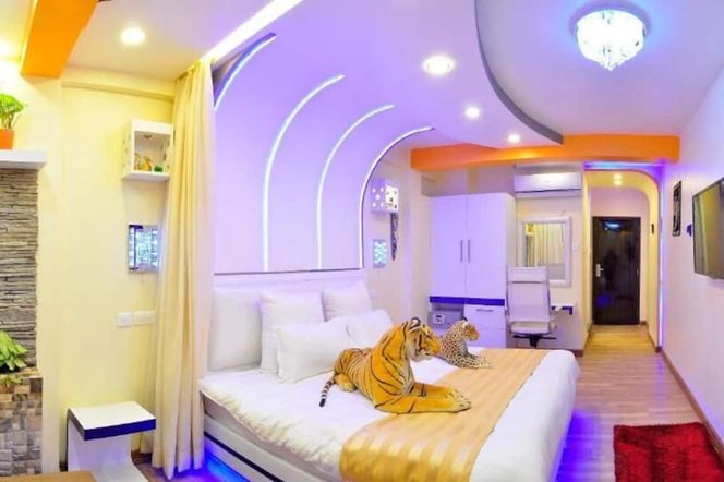 Royal Penguin Boutique Hotel & Spa