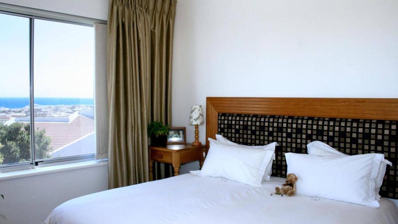 Bloubergstrand Sunset Lodge