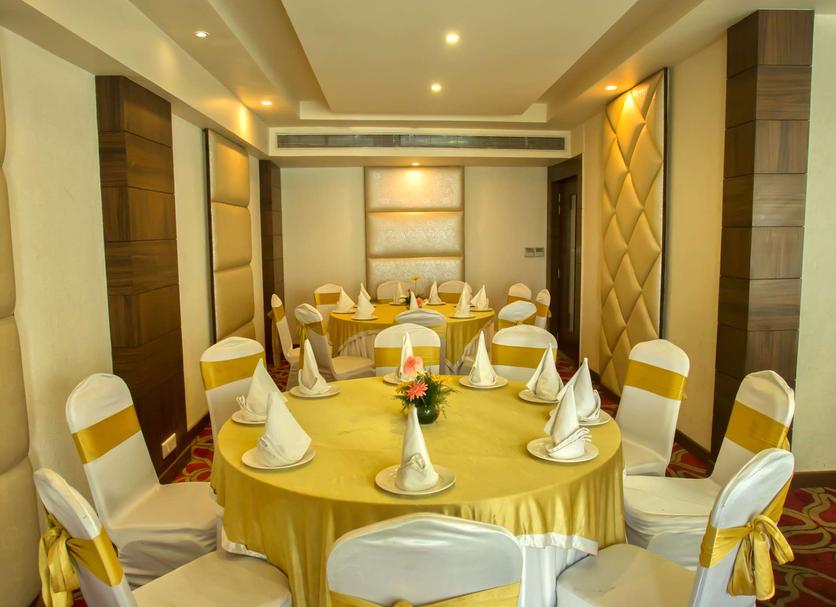 Banquet hall Photo