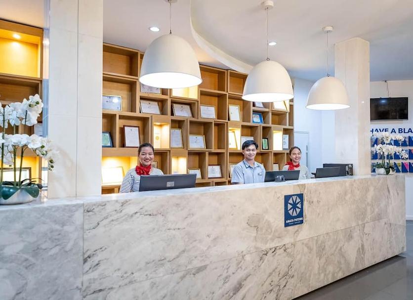 Front desk Photo