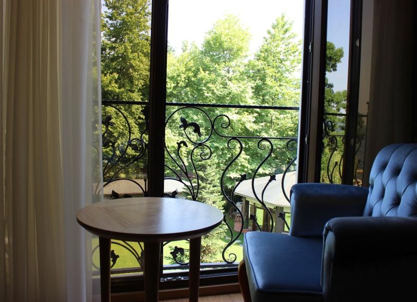 Balcony Photo