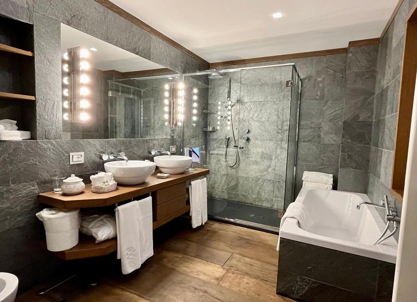 Bathroom Photo