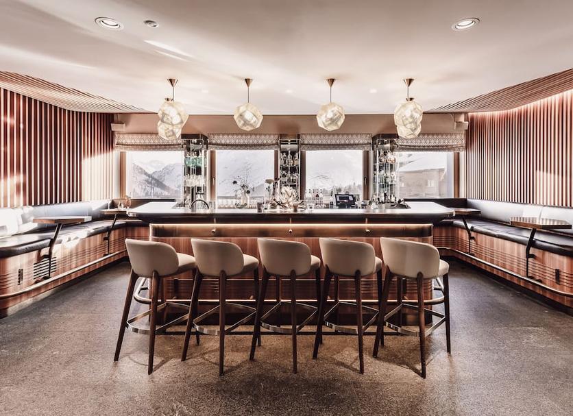Bar Photo