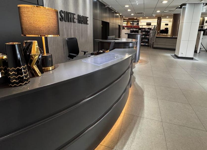 Front desk Photo
