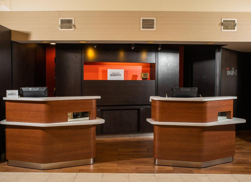 Front desk Photo
