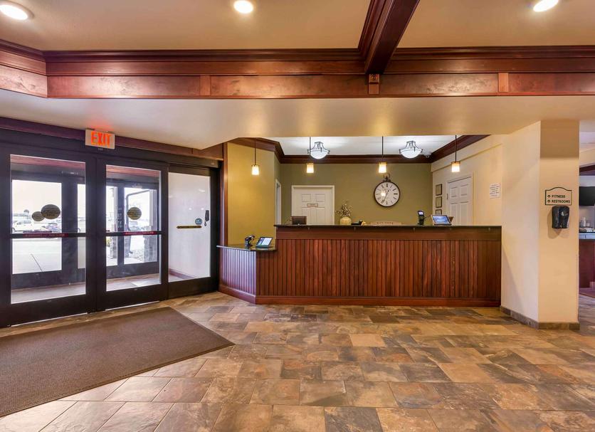 Front desk Photo