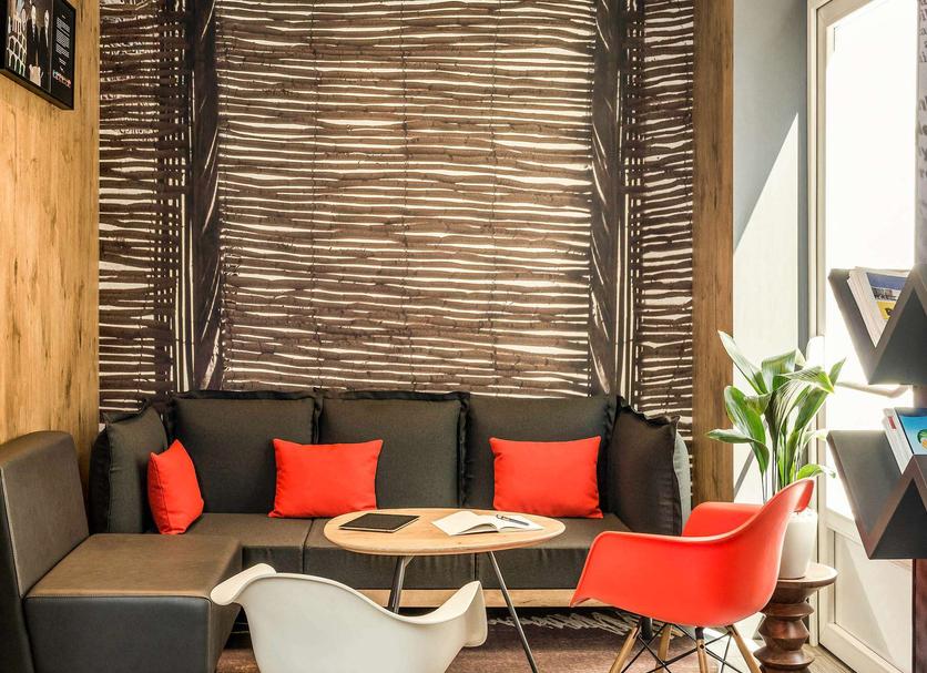 Lounge Photo