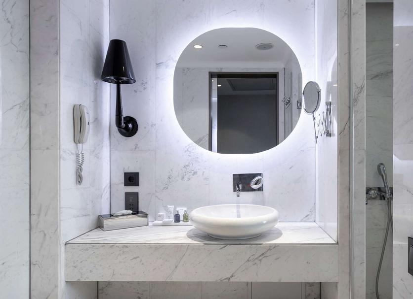 Bathroom Photo