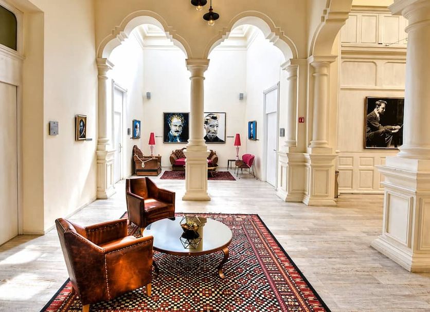 Lobby Photo
