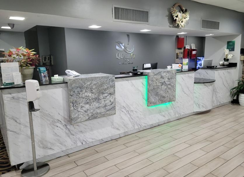 Front desk Photo
