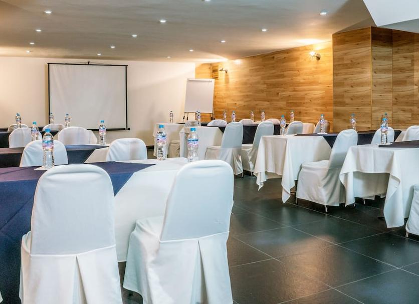 Banquet hall Photo