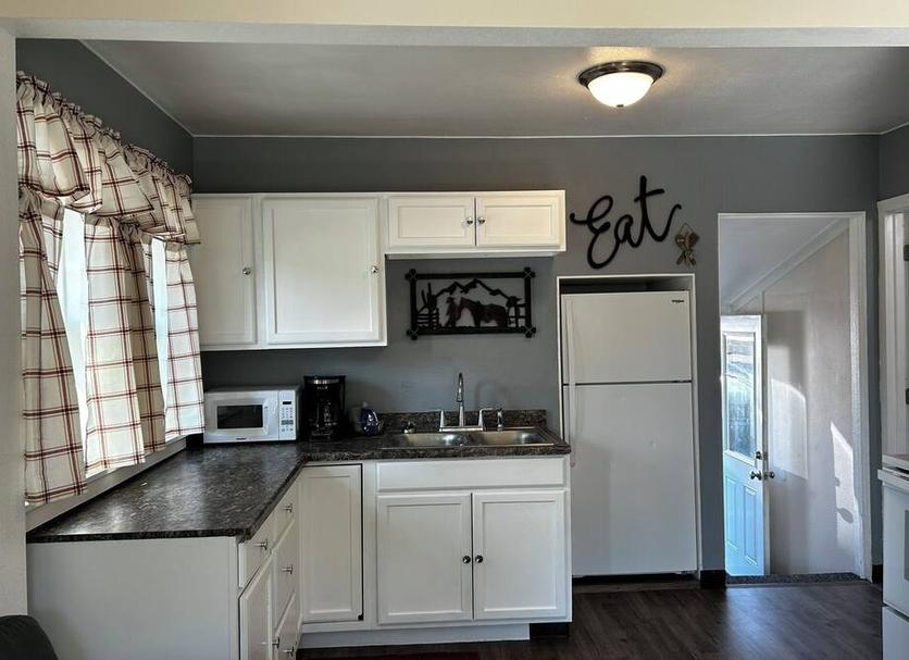 Kitchen Photo