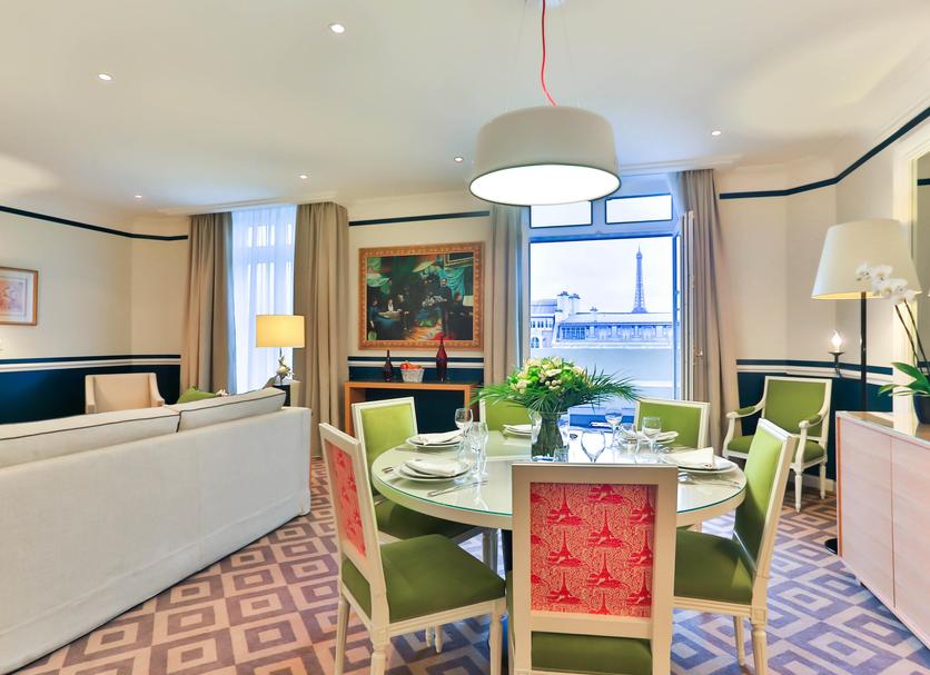 Dining room Photo