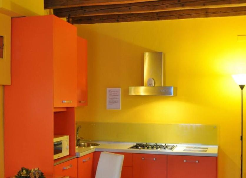 Kitchen Photo