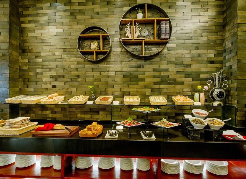 Buffet Photo