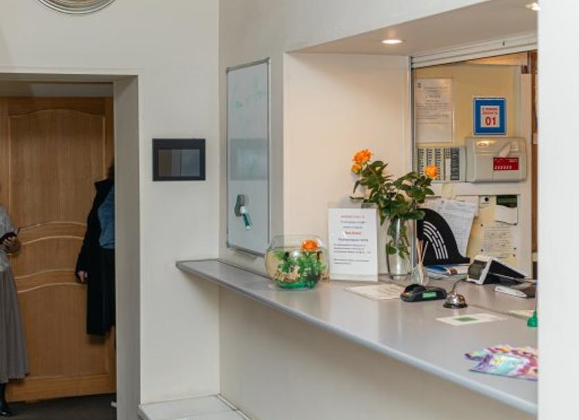 Front desk Photo
