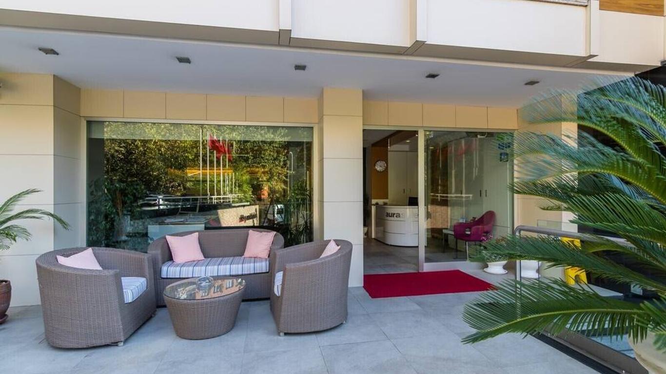 Aura Suites