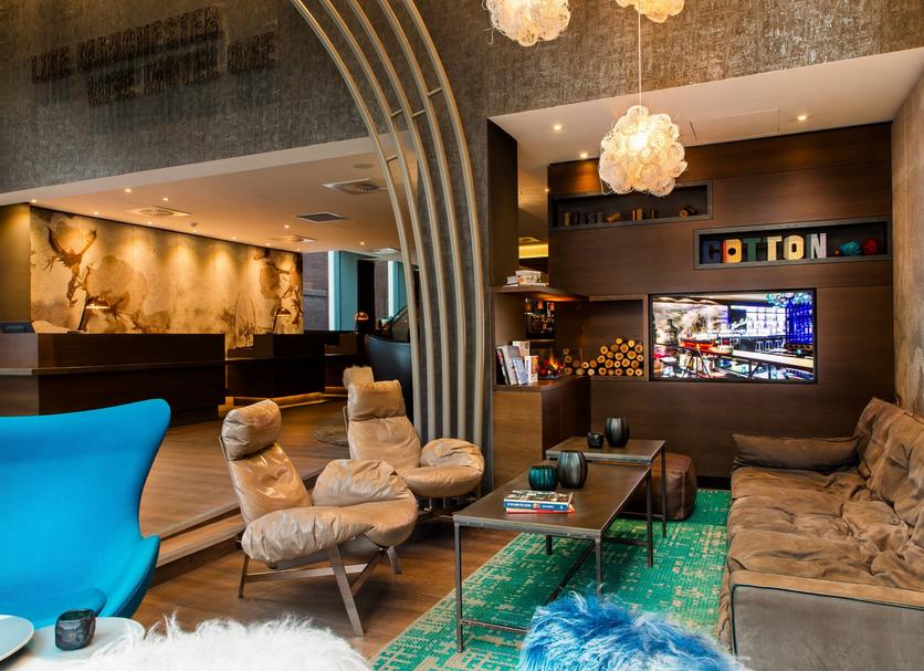 Lounge Photo