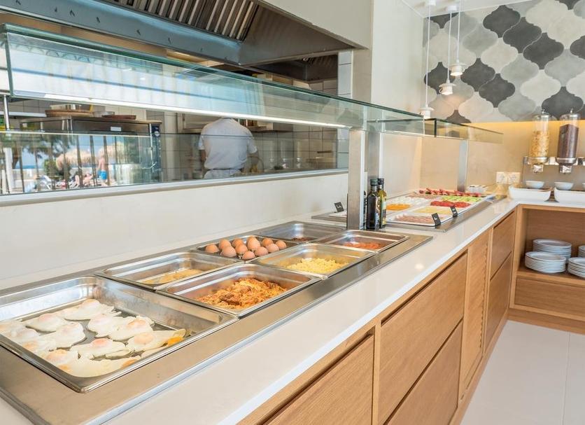 Buffet Photo